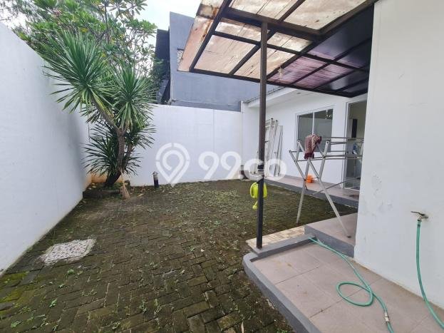 Rumah Elit Modern Siap Huni di BSD Tangerang Rumah Elit Modern Siap Huni di BSD Tangerang