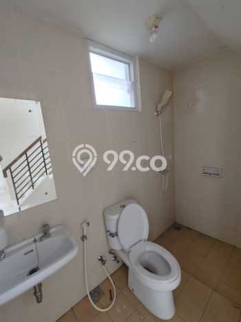 For Sale Hunian Rumah Terawat 3 KT di BSD, Tangerang For Sale Hunian Rumah Terawat 3 KT di BSD, Tangerang