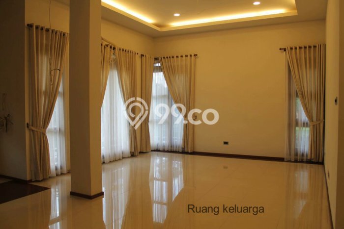 For Sale! Luxury House LT 426m2 Desain Elegan di BSD For Sale! Luxury House LT 426m2 Desain Elegan di BSD