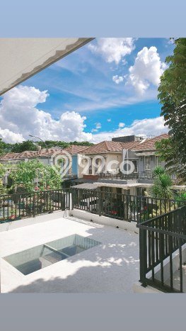Rumah Luxury Modern Tanpa Renovasi di BSD Foresta Tangerang Rumah Luxury Modern Tanpa Renovasi di BSD Foresta Tangerang
