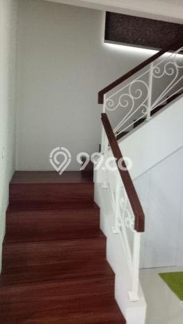 Jual Rumah Luas Megah Dengan View Eksklusif di Gading Serpong, Tangerang Jual Rumah Luas Megah Dengan View Eksklusif di Gading Serpong, Tangerang