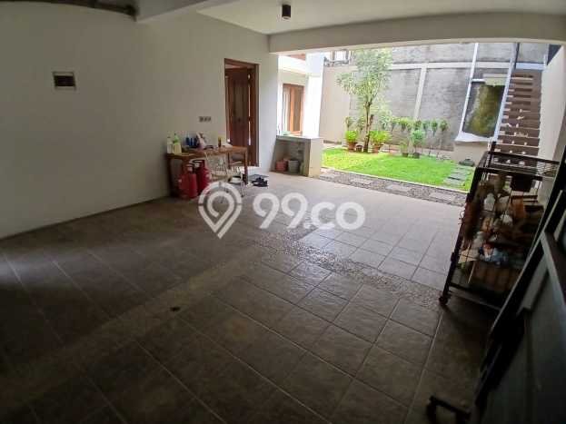 For Sale! Luxury House LT 323m2 Desain Modern di BSD For Sale! Luxury House LT 323m2 Desain Modern di BSD