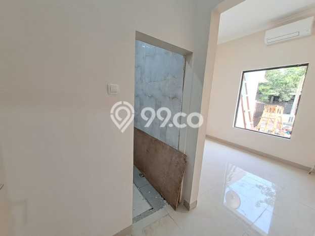 Rumah Luas Asri 4 KT Siap Huni di Serpong Villa Melati Mas Tangerang Selatan Rumah Luas Asri 4 KT Siap Huni di Serpong Villa Melati Mas Tangerang Selatan