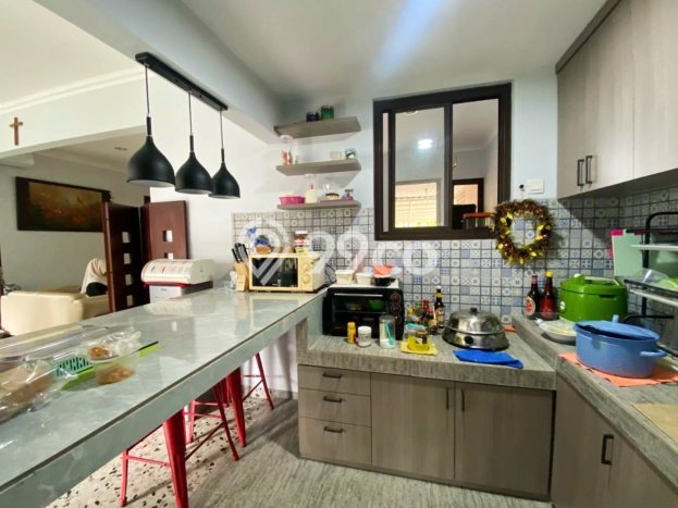 Rumah Luxury Modern Tanpa Renovasi di BSD Tangerang Rumah Luxury Modern Tanpa Renovasi di BSD Tangerang