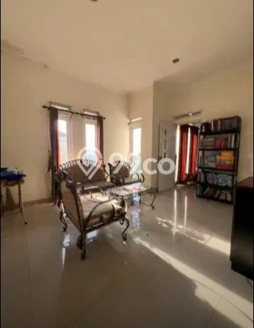 Disewakan! Rumah 5 Kamar Tidur &
3 Kamar Mandi di Sumurbandung, Bandung Disewakan! Rumah 5 Kamar Tidur &
3 Kamar Mandi di Sumurbandung, Bandung