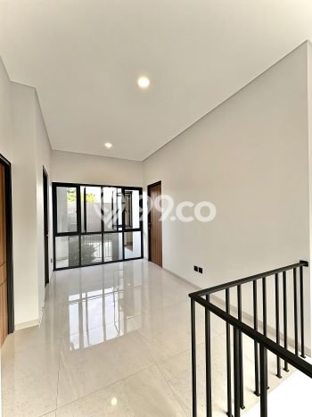 Hunian Mewah Dijual LT 140m2 di BSD, Tangerang Selatan Hunian Mewah Dijual LT 140m2 di BSD, Tangerang Selatan