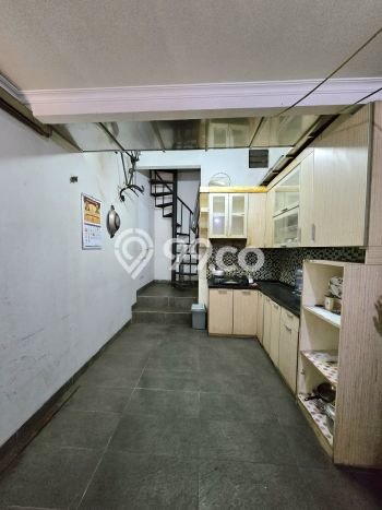 For Sale Hunian Rumah Terawat 4 KT di Bintaro, Tangerang Selatan For Sale Hunian Rumah Terawat 4 KT di Bintaro, Tangerang Selatan