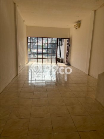AREA BISNIS! Ruko di Kemang, Luas 112m², Jalan Strategis AREA BISNIS! Ruko di Kemang, Luas 112m², Jalan Strategis