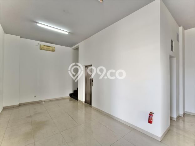 Dijual Kantor di , Luas 600m2m², Area Berkembang, Mainroad Dijual Kantor di , Luas 600m2m², Area Berkembang, Mainroad
