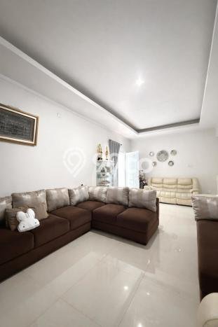 Hunian Mewah LB 173m2 Siap Pakai Desain Elegan di Bintaro, Tangerang Selatan Hunian Mewah LB 173m2 Siap Pakai Desain Elegan di Bintaro, Tangerang Selatan