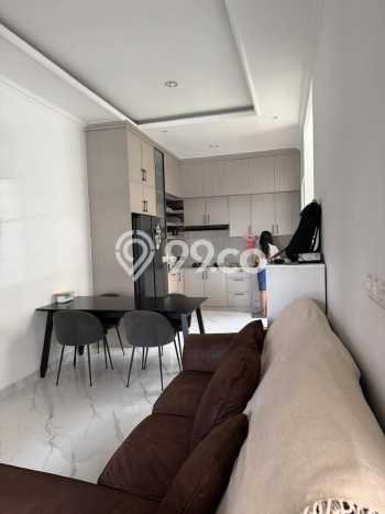 Hunian Cantik Minimalis Lb 102m2 di Serpong, Tangerang Selatan Hunian Cantik Minimalis Lb 102m2 di Serpong, Tangerang Selatan