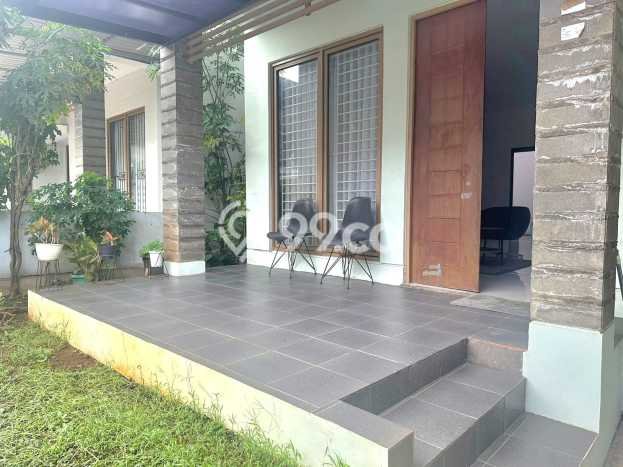 Hunian Mewah LB 130m2 Siap Pakai Desain Elegan di Bintaro, Tangerang Selatan Hunian Mewah LB 130m2 Siap Pakai Desain Elegan di Bintaro, Tangerang Selatan