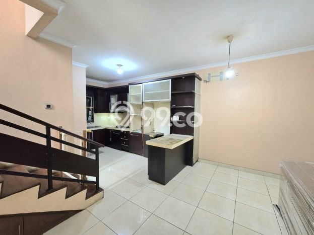 For Sale Hunian Rumah Terawat 4 KT di Bintaro, Tangerang Selatan For Sale Hunian Rumah Terawat 4 KT di Bintaro, Tangerang Selatan