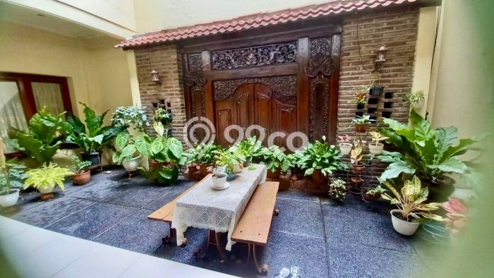 Jual Rumah Luas Megah Dengan View Eksklusif di Bintaro, Jakarta Selatan Jual Rumah Luas Megah Dengan View Eksklusif di Bintaro, Jakarta Selatan