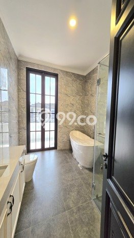 Rumah Elit LB 410m2 Siap Huni Desain Elegan di Bintaro, Tangerang Selatan Rumah Elit LB 410m2 Siap Huni Desain Elegan di Bintaro, Tangerang Selatan