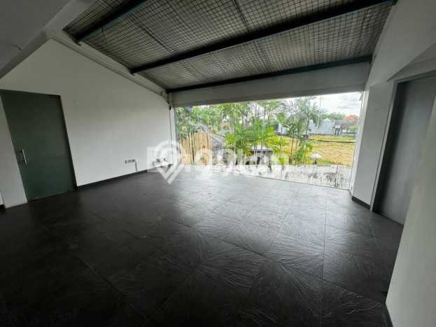Gudang Dijual di Prime Area Badung Luas 692m2 Gudang Dijual di Prime Area Badung Luas 692m2
