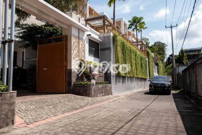 For Rent Vila Kawasan , Area 0m2m², Lokasi Strategis For Rent Vila Kawasan , Area 0m2m², Lokasi Strategis