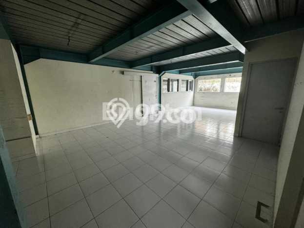 Gudang Dijual di Prime Area Badung Luas 692m2 Gudang Dijual di Prime Area Badung Luas 692m2