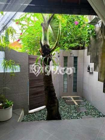 Vila Kawasan , Area 400m2m², Dekat ke beragam fasilitas umum Vila Kawasan , Area 400m2m², Dekat ke beragam fasilitas umum