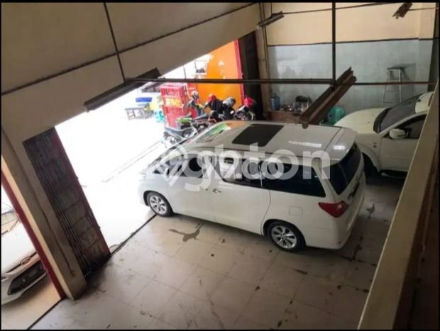 Unit Ruko Dijual di Tenggilis Mejoyo Surabaya 200m2 Unit Ruko Dijual di Tenggilis Mejoyo Surabaya 200m2