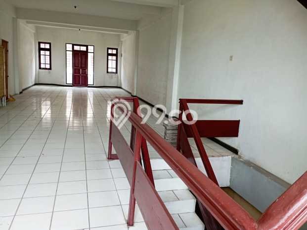 Ruko Disewa di Balikpapan dengan LB 250m2 Area Komersial Ramai Ruko Disewa di Balikpapan dengan LB 250m2 Area Komersial Ramai