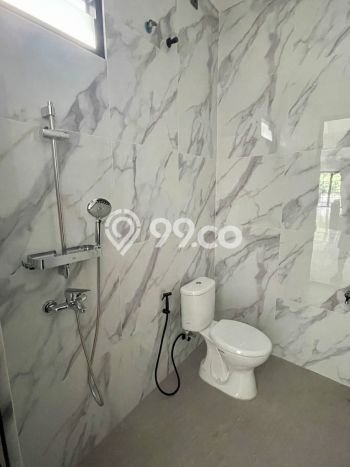 FOR RENT! Ruko di Dharma Husada Cocok untuk Bisnis 360m2 FOR RENT! Ruko di Dharma Husada Cocok untuk Bisnis 360m2