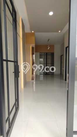 Rumah Minimalis 3 KT di Medokan Ayu Surabaya Full Furnished Rumah Minimalis 3 KT di Medokan Ayu Surabaya Full Furnished