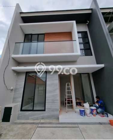 Rumah Minimalis 4 Kamar LT 120m2 di Kutisari Rumah Minimalis 4 Kamar LT 120m2 di Kutisari