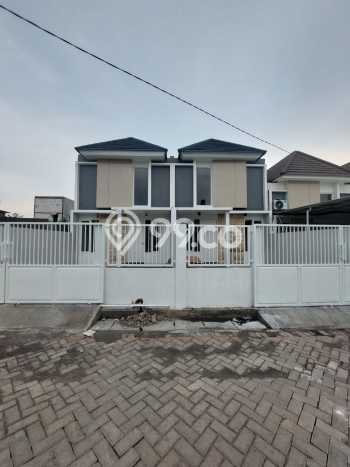 Rumah 2 KT di Medokan Ayu, Akses Medokan Ayu, Surabaya, Surabaya Rumah 2 KT di Medokan Ayu, Akses Medokan Ayu, Surabaya, Surabaya