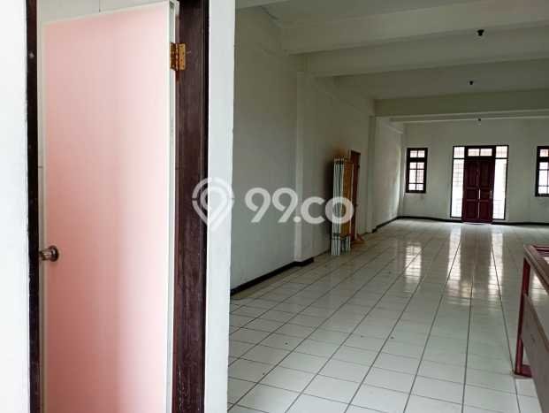 Ruko Disewa di Balikpapan dengan LB 250m2 Area Komersial Ramai Ruko Disewa di Balikpapan dengan LB 250m2 Area Komersial Ramai