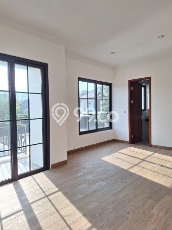 Rumah LT 160m² di Pusat Kota BSD The Icon, Tangerang - Lokasi Premium Rumah LT 160m² di Pusat Kota BSD The Icon, Tangerang - Lokasi Premium