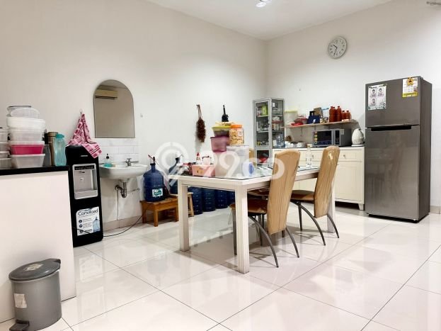 DIJUAL CEPAT! Rumah Siap Huni Lokasi Premium Sektor 1E-Gading Serpong, LT 135m² LB 215m² DIJUAL CEPAT! Rumah Siap Huni Lokasi Premium Sektor 1E-Gading Serpong, LT 135m² LB 215m²