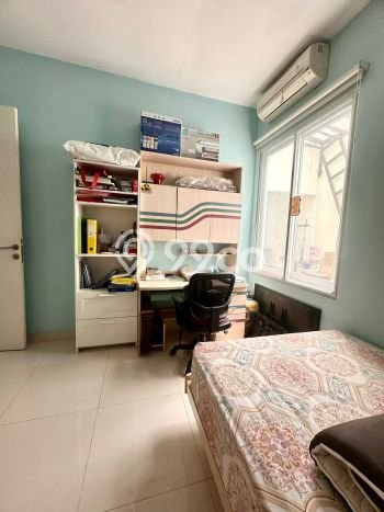 DIJUAL CEPAT! Rumah Siap Huni Lokasi Premium Sektor 1E-Gading Serpong, LT 135m² LB 215m² DIJUAL CEPAT! Rumah Siap Huni Lokasi Premium Sektor 1E-Gading Serpong, LT 135m² LB 215m²