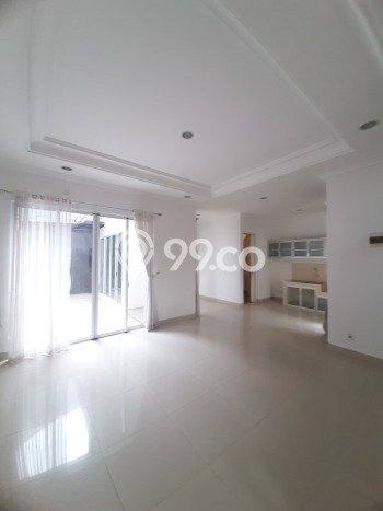 HOT LISTING! Rumah Siap Huni area BSD Green Wich, Luas 160m² Bangunan 130m² HOT LISTING! Rumah Siap Huni area BSD Green Wich, Luas 160m² Bangunan 130m²