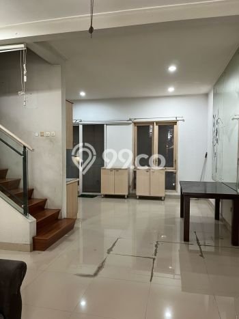 Rumah Luas Asri 3 KT Siap Pakai di Gading Serpong Tangerang Rumah Luas Asri 3 KT Siap Pakai di Gading Serpong Tangerang