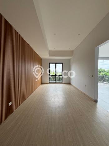 Ready to Use! Luxury House LT 358m2 Desain Modern di Alam Sutera Ready to Use! Luxury House LT 358m2 Desain Modern di Alam Sutera