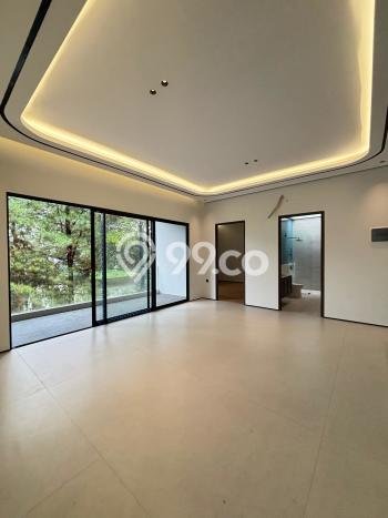 Rumah Mewah LB 320m2 Siap Pakai Desain Elegan di BSD City, Tangerang Rumah Mewah LB 320m2 Siap Pakai Desain Elegan di BSD City, Tangerang