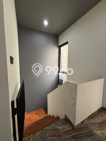 Rumah Minimalis 3 KT di BSD The Icon Tangerang Semi Furnished Rumah Minimalis 3 KT di BSD The Icon Tangerang Semi Furnished