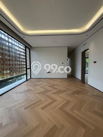 Rumah Mewah LB 320m2 Siap Pakai Desain Elegan di BSD City, Tangerang Rumah Mewah LB 320m2 Siap Pakai Desain Elegan di BSD City, Tangerang
