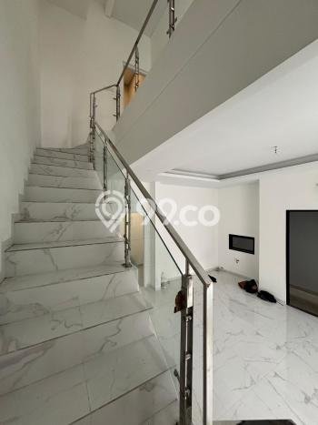 For Sale! Premium House LT 112m2 Desain Elegan di Alam Sutera For Sale! Premium House LT 112m2 Desain Elegan di Alam Sutera
