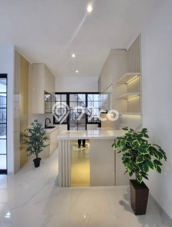 Jual Rumah Luas Elegan Dengan View Cantik di Bintaro, Tangerang Selatan Jual Rumah Luas Elegan Dengan View Cantik di Bintaro, Tangerang Selatan