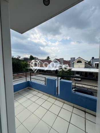 Hunian Elit LB 216m2 Siap Pakai Desain Elegan di Alam Sutera, Tangerang Hunian Elit LB 216m2 Siap Pakai Desain Elegan di Alam Sutera, Tangerang