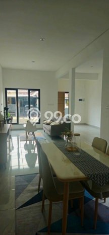 Dijual Hunian Rumah Terawat 4 KT di BSD Nusaloka, Tangerang Dijual Hunian Rumah Terawat 4 KT di BSD Nusaloka, Tangerang