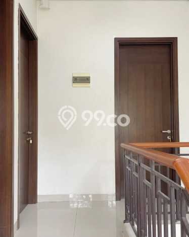 Rumah Berkualitas di BSD City, Tangerang, LT 160m² LB 130m² - HARGA NEGO! Rumah Berkualitas di BSD City, Tangerang, LT 160m² LB 130m² - HARGA NEGO!