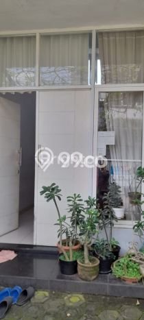 For Sale Rumah 3 Kamar Lokasi Ideal Nyaman dan Strategis di Banyumanik For Sale Rumah 3 Kamar Lokasi Ideal Nyaman dan Strategis di Banyumanik
