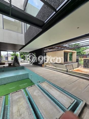 For Sale! Luxury House LT 1046m2 Desain Elegan di Bukit Sari For Sale! Luxury House LT 1046m2 Desain Elegan di Bukit Sari
