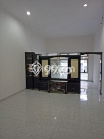 Dijual Hunian Mewah dengan Fasilitas Sekitar Lengkap di Semarang Tengah, Semarang Dijual Hunian Mewah dengan Fasilitas Sekitar Lengkap di Semarang Tengah, Semarang