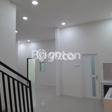 Dijual Hunian Rumah Nyaman 4 Kamar di Ngesrep, Semarang Dijual Hunian Rumah Nyaman 4 Kamar di Ngesrep, Semarang