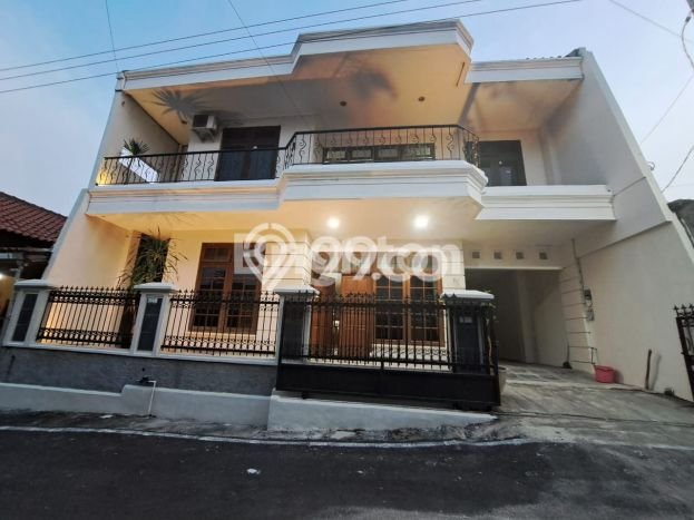 Dijual Hunian Rumah Terawat 5 KT di Ngesrep, Semarang Dijual Hunian Rumah Terawat 5 KT di Ngesrep, Semarang