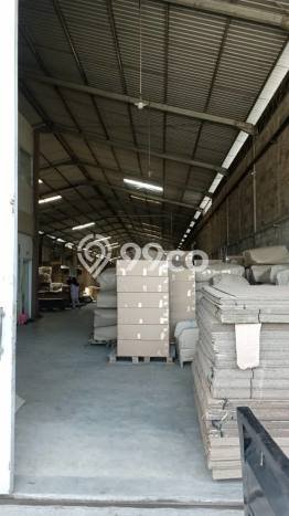 Unit Gudang Dijual di Mojokerto LT 4500m2 & LB 2700m2 Unit Gudang Dijual di Mojokerto LT 4500m2 & LB 2700m2